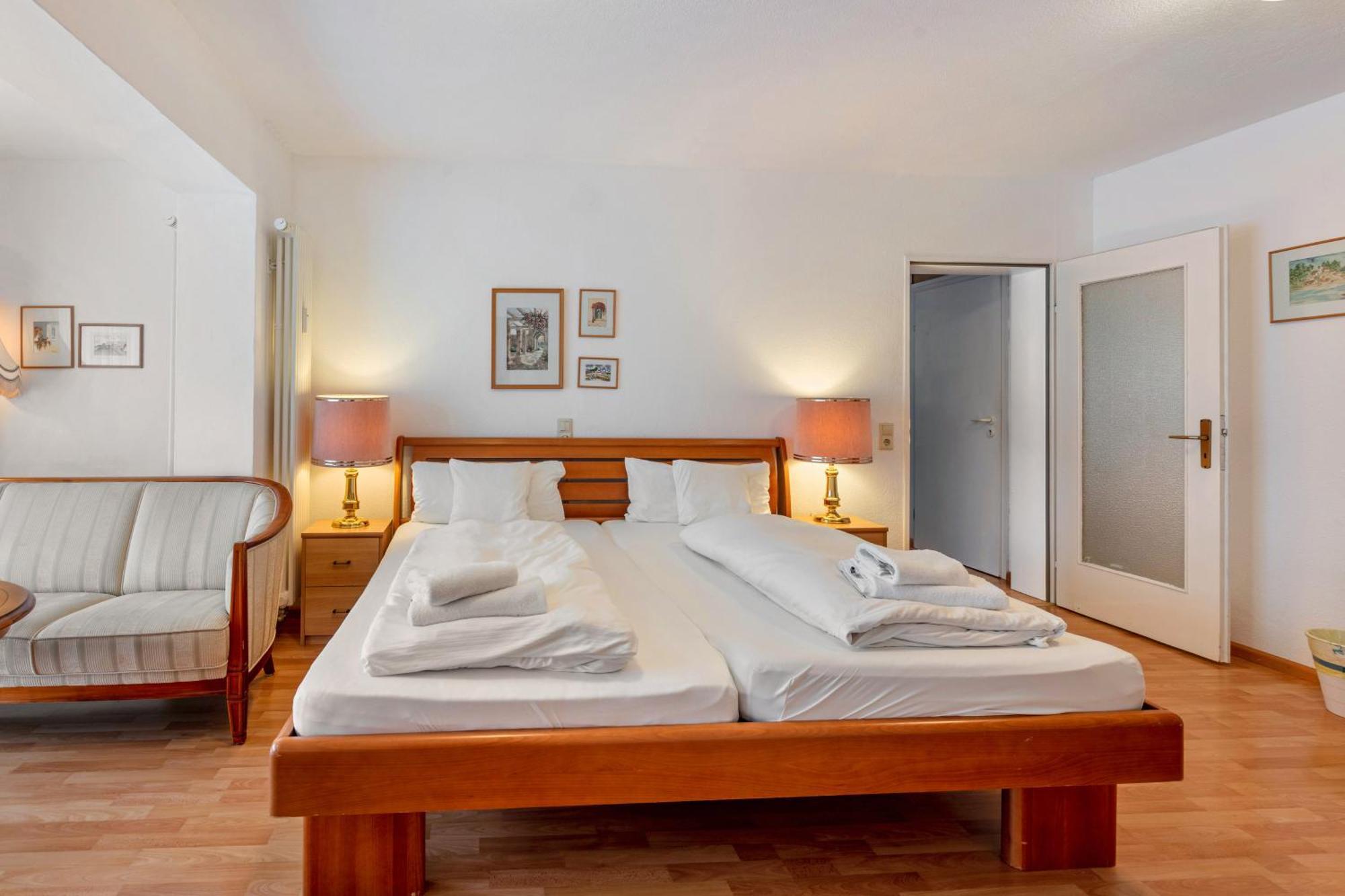 Apartments Am Schwarzwaelder Hof Бад Белинген Екстериор снимка