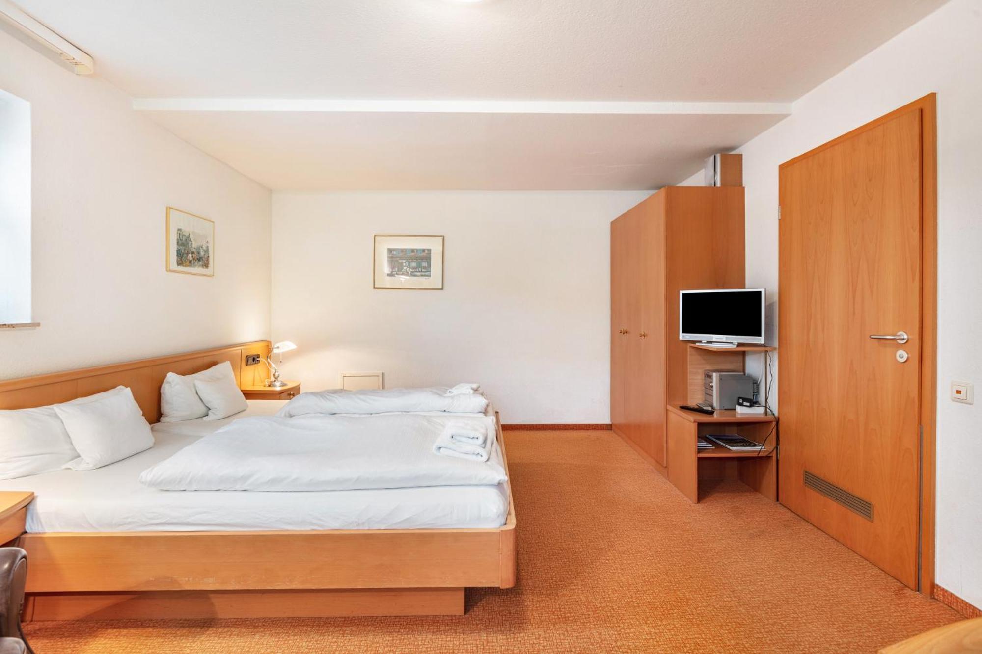 Apartments Am Schwarzwaelder Hof Бад Белинген Екстериор снимка
