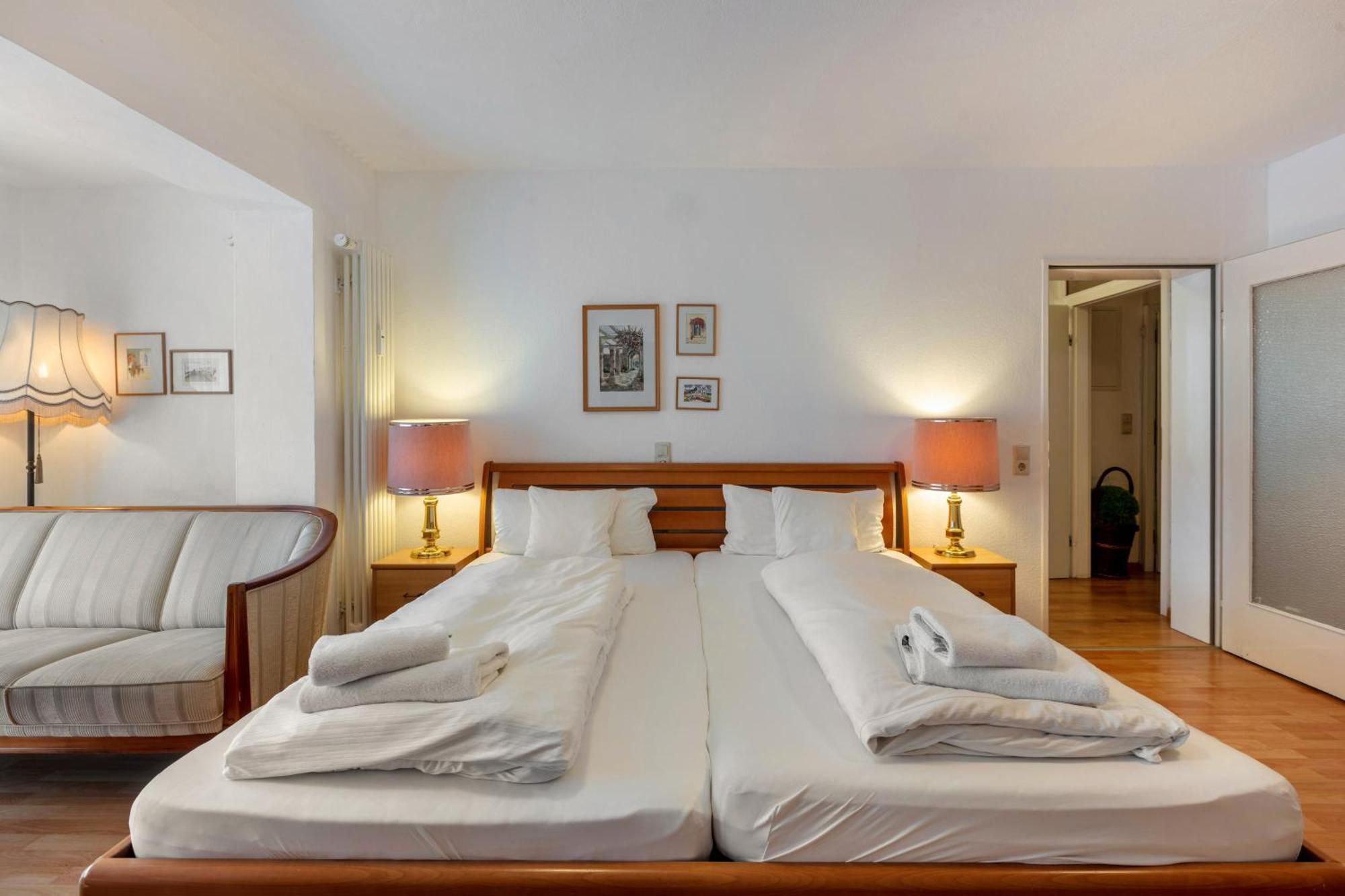 Apartments Am Schwarzwaelder Hof Бад Белинген Екстериор снимка